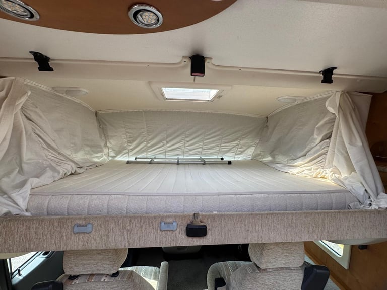 Fiat RAPIDO 9048DF 4 BERTH A CLASS MOTORHOME WITH MASSIVE LOUNGE