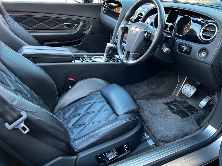 BENTLEY CONTINENTAL GTC 6.0 W12 AUTO 4WD 