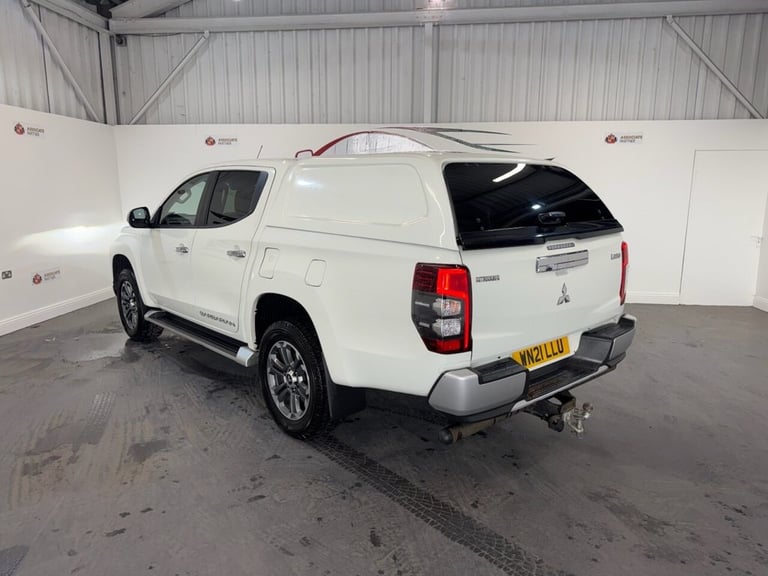 2021 Mitsubishi L200 2.2 DI-D DC Barbarian Pickup Double Cab 4dr Diesel Manual 4WD Euro 6 (s/s)  ...