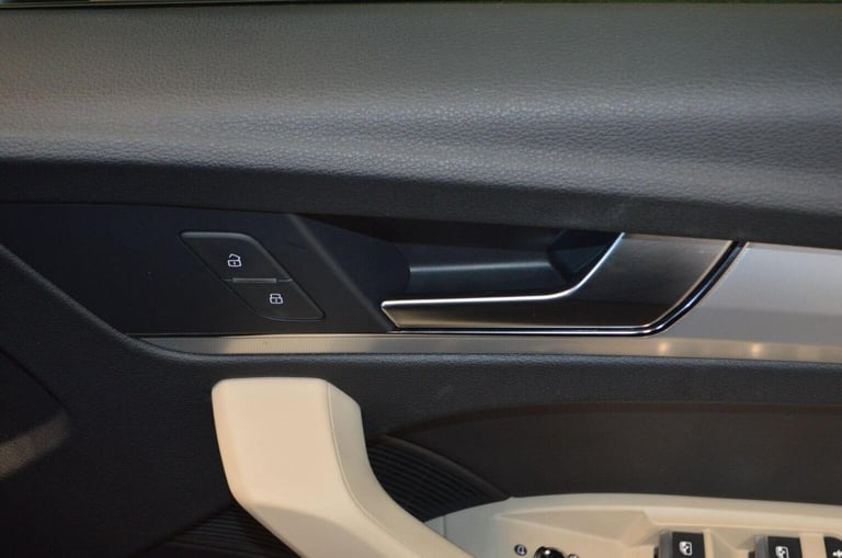 AUDI Q5 2.0 TDI 40 Sport S Tronic quattro Euro 6 (s/s) 5dr 2019