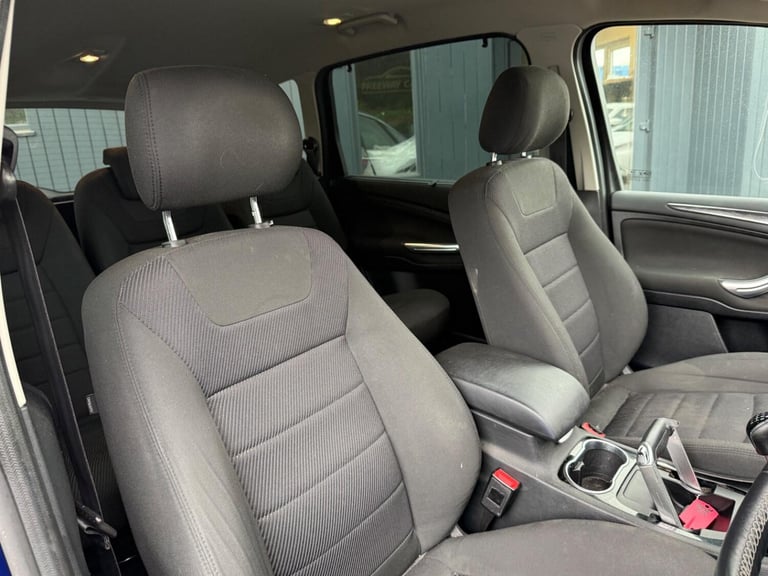 FORD S-MAX 2.0 TDCi Titanium MPV 5dr Diesel Manual Euro 5, 7 Seater, DAB, BT