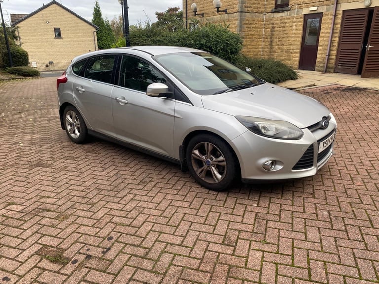 Ford, FOCUS, Hatchback, 2011, Manual, 1560 (cc), 5 doors