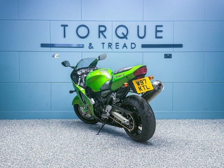 2000 W KAWASAKI ZX-12R NINJA 1199CC - 4820 MILES - ONE OWNER - COLLECTOR BIKE