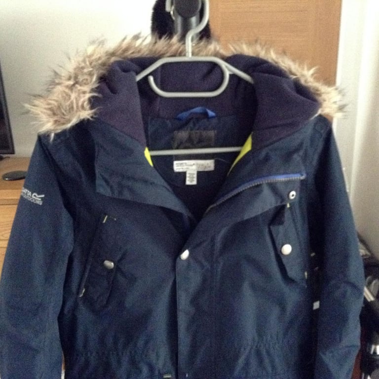image for Regatta Jacket - Age 11 - Navy Blue (good condition)