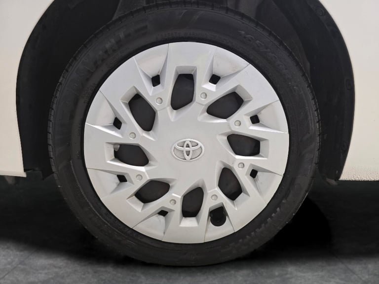 2021 Toyota AYGO 1.0 VVT-i x-play Hatchback 5dr Petrol Manual Euro 6 (s/s) (71 ps) - AIR CON Hatc...