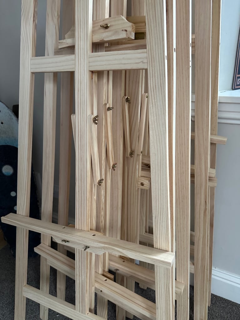 Easel 