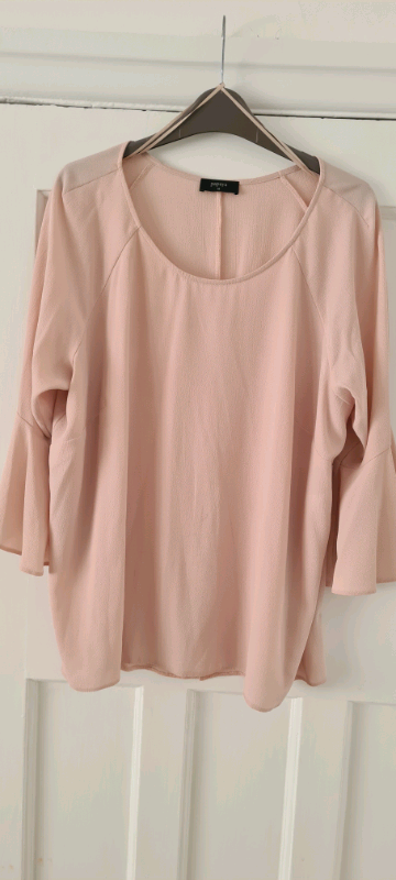 Women’s Papaya Blouse 