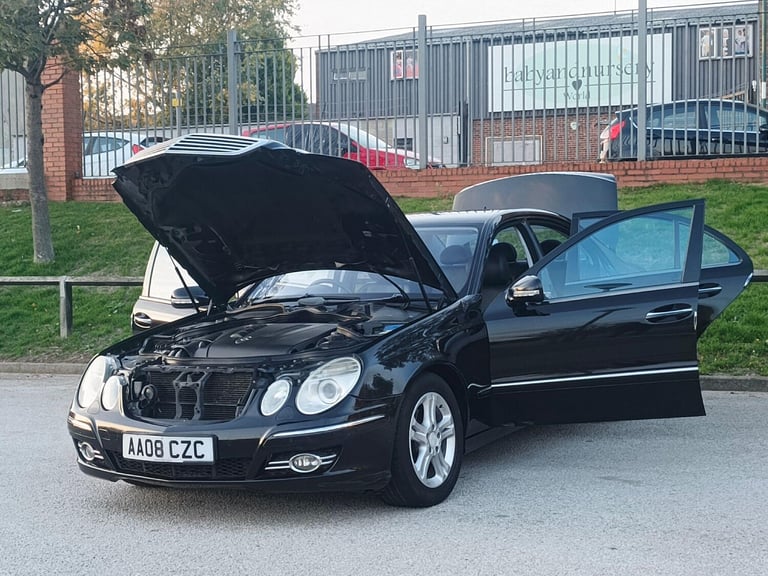 2008 Mercedes-Benz E-Class E220 CDI Avantgarde 4dr Tip Auto SALOON DIESEL Automatic