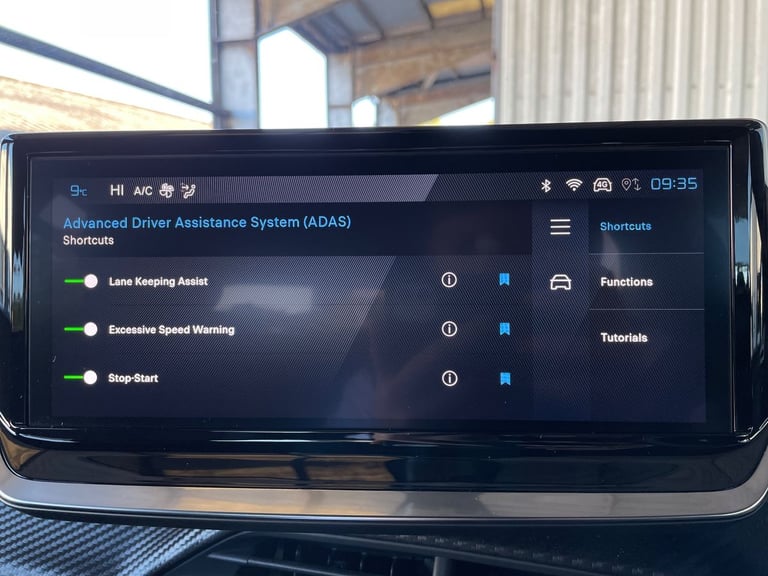 2025 Peugeot 2008 1.2 PureTech 130 Allure 5dr Estate Petrol Manual