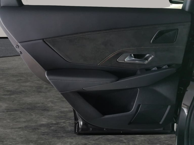 2022 DS Automobiles DS 7 1.5 BlueHDi Performance Line + 5dr EAT8 HATCHBACK DIESEL Automatic
