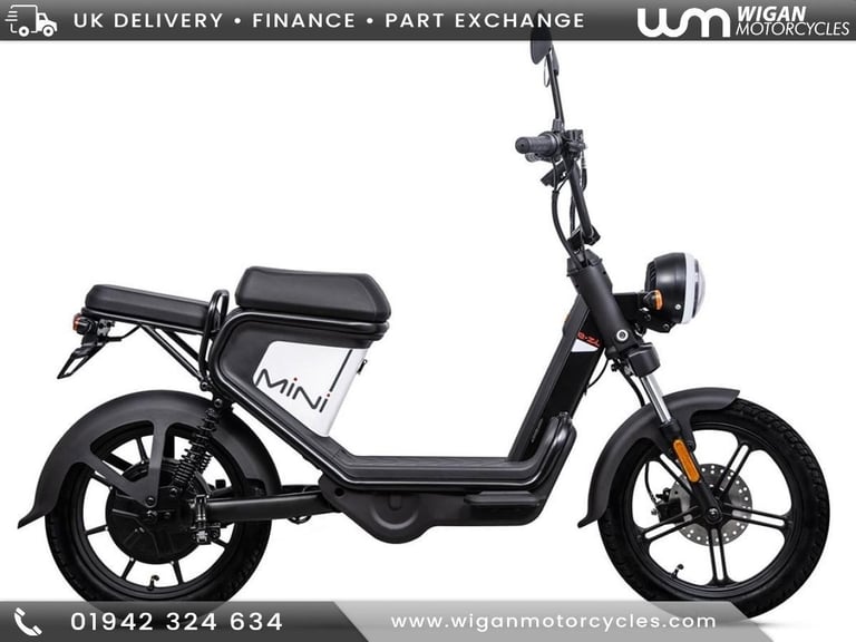 Keeway E-Zi Mini 2024 Learner Road Legal All Electric Scooter.