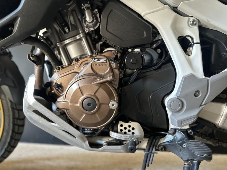 STUNNING LOW MILEAGE 2023/73 HONDA CRF1100 AFRICA TWIN DCT ADVENTURE SPORT 