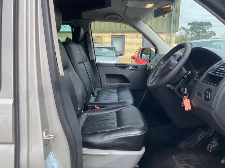 2012 Volkswagen Transporter Shuttle 2.0 TDI 140PS SE Minibus MPV DIESEL Manual