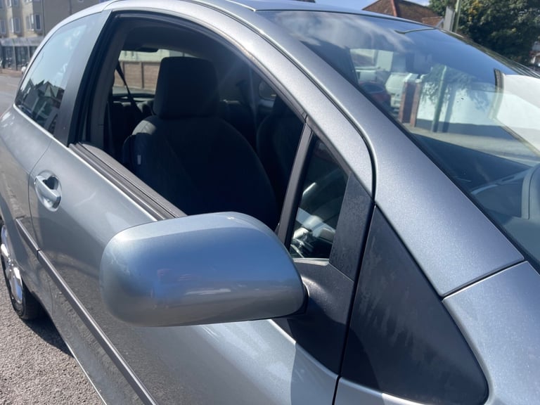 TOYOTA YARIS 1.4 D-4D TR 3dr Automatic Diesel Hatchback 