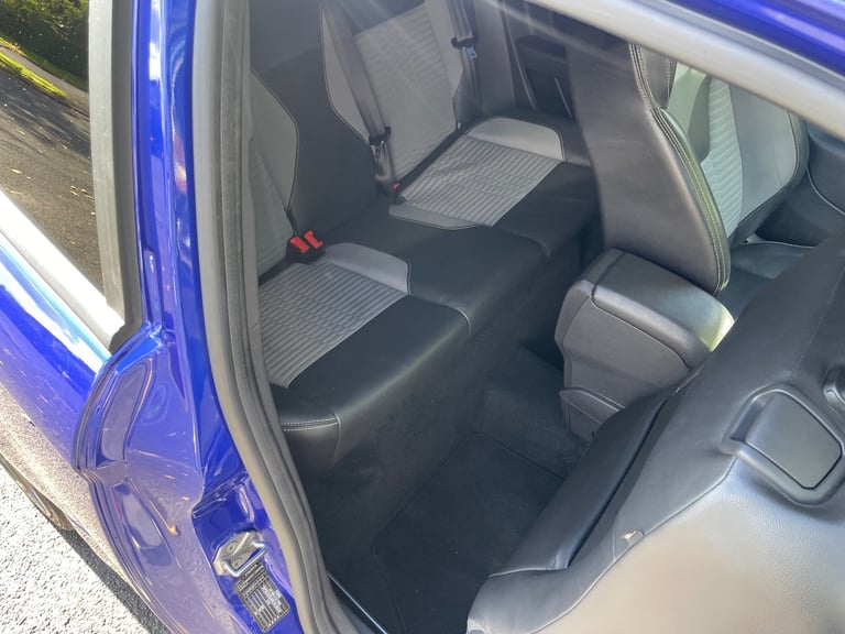 Ford, FIESTA, Hatchback, 2016, Manual, 1596 (cc), 3 doors