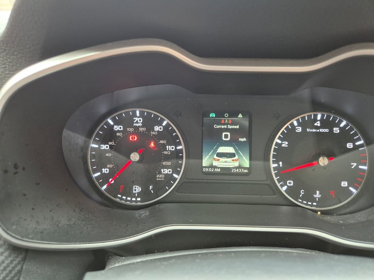 MG Motor UK, ZS, Hatchback, 2022, Manual, 1498 (cc), 5 doors