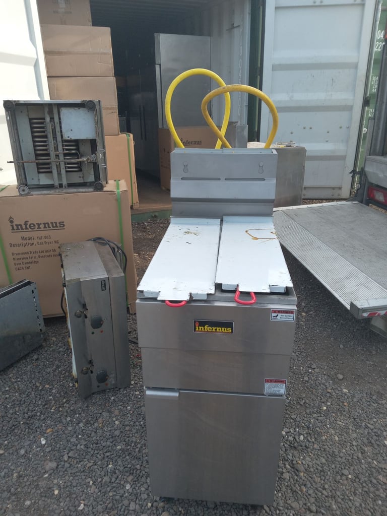 Catering equipment commercial Gas restaurant kitchen trailer items 