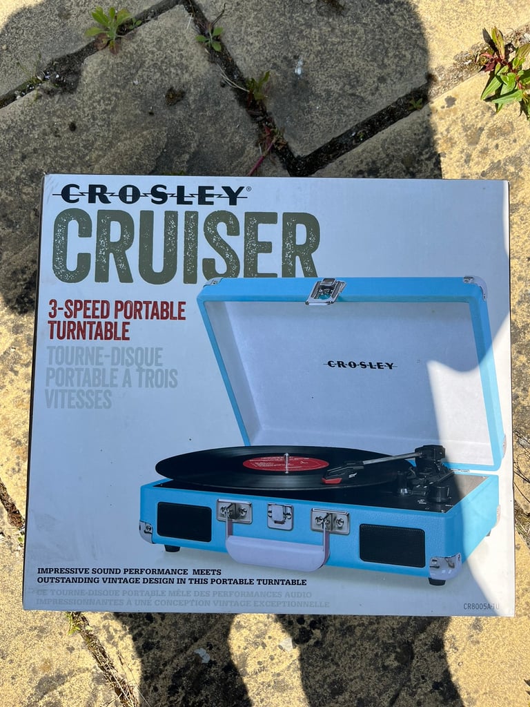 Blue Crosley vinyl Turntable 
