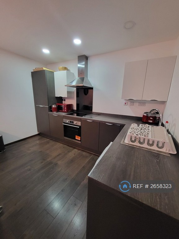 2 bedroom flat in Solihull Heights, Birmingham, B26 (2 bed) (#2658323)