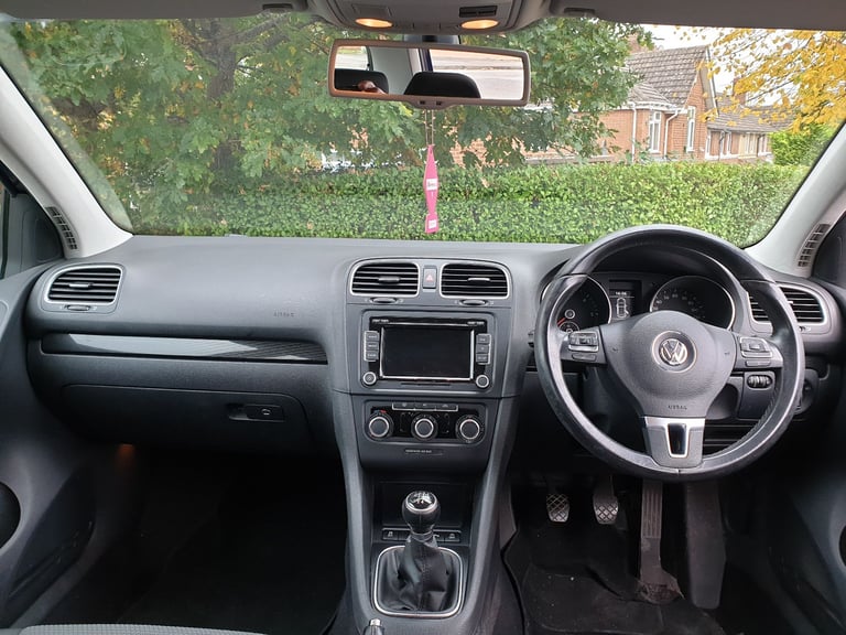 2011 Volkswagen Golf 1.6 TDI BlueMotion Tech Match Hatchback 5 dr Diesel Manual Euro 5 (s/s) 