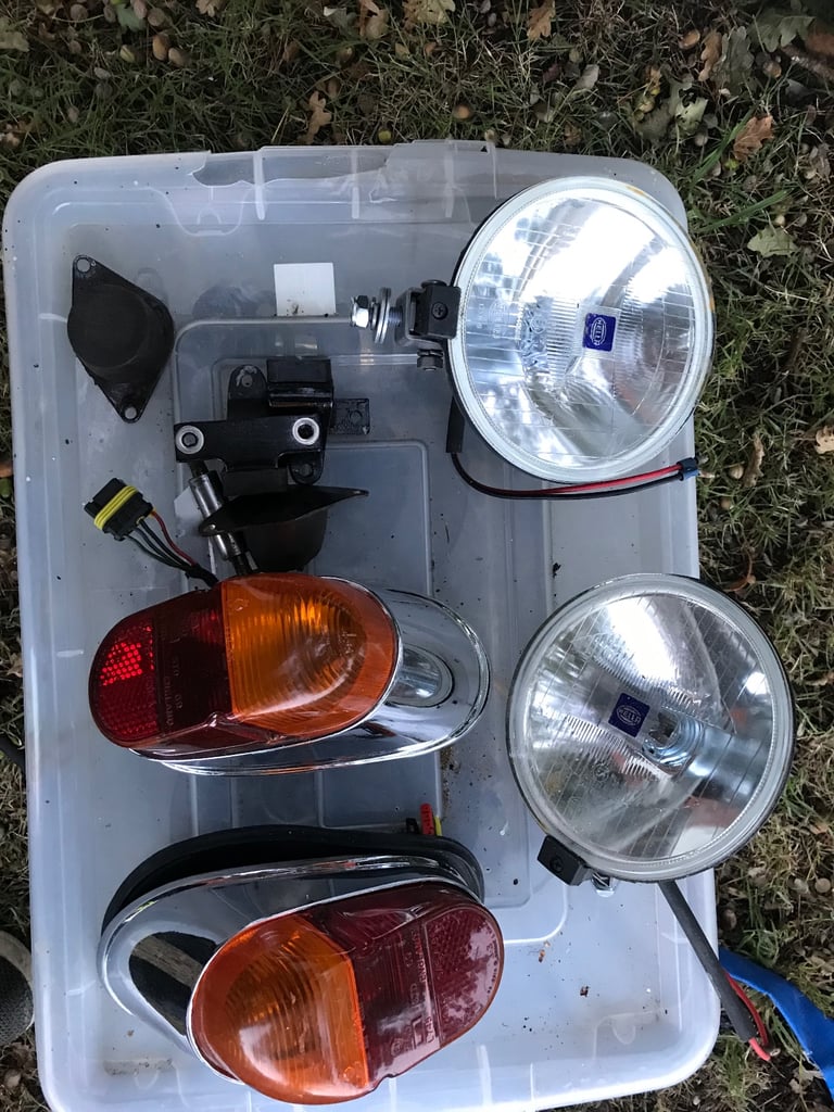 Morris Minor Parts - Various