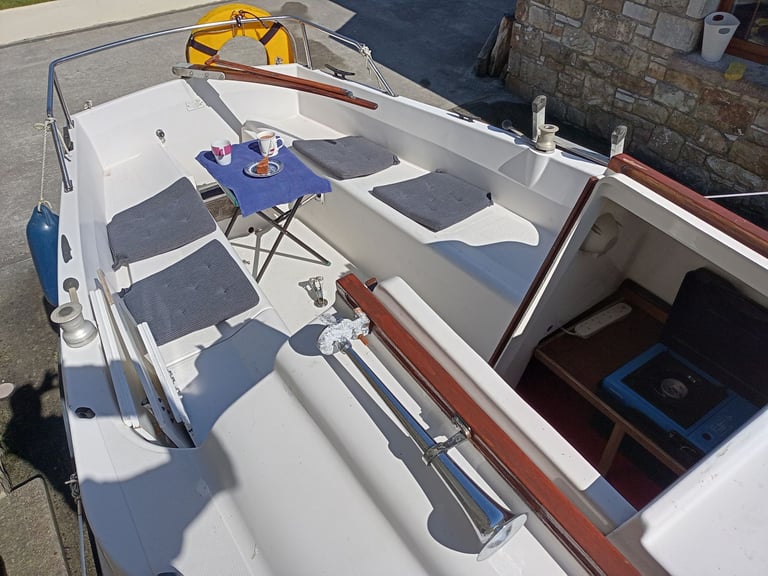 23ft Pandora Sailing Yacht with Road Trailer