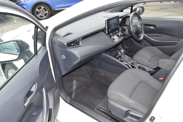 2021 Toyota Corolla 1.8 VVT-i Hybrid Icon Tech 5dr CVT ONE 2021 OWNER SAT NAV HATCHBACK Petrol/El...