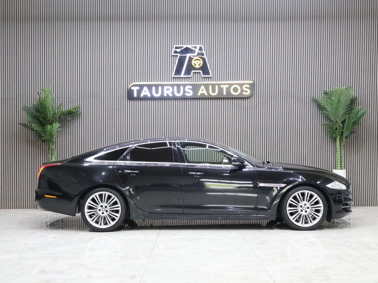 2010 Jaguar XJ 3.0d V6 Portfolio 4dr Auto SALOON DIESEL Automatic