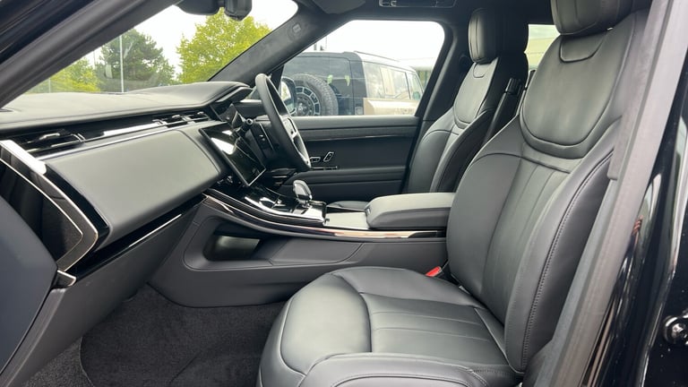 2025 Land Rover Range Rover Sport 3.0 P550e Autobiography 5dr Auto SAVING 7 000