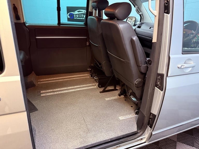 2011 Volkswagen Caravelle 2.0 TDI Executive DSG Euro 5 5dr MPV Diesel Automatic