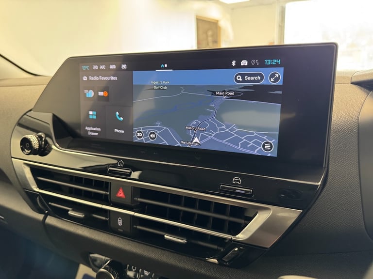 2025 Citroen C4 Plus PureTech 130HP EAT 8 Hatchback Petrol Automatic