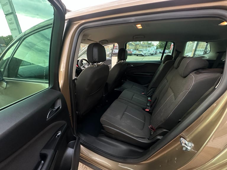 VAUXHALL ZAFIRA TOURER 2.0 CDTi SRi 2013