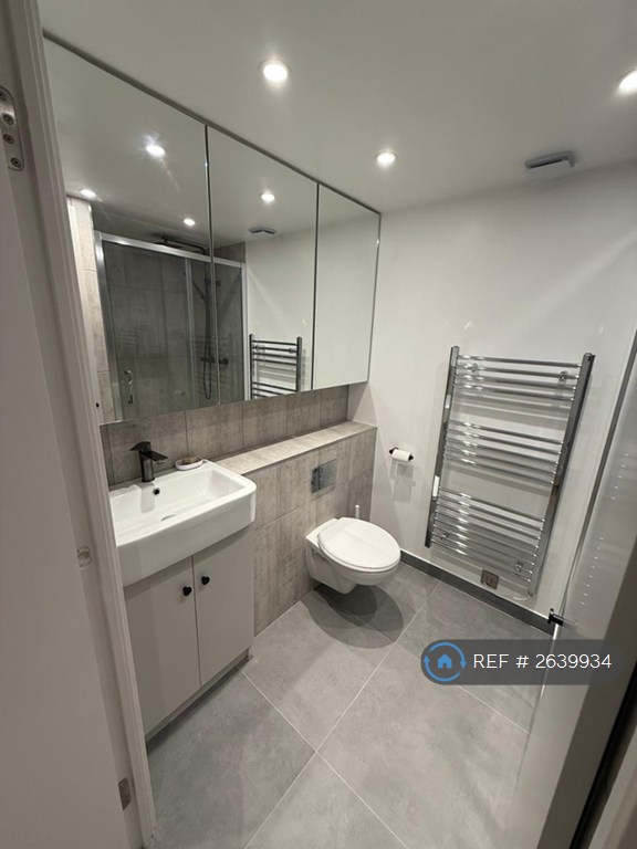 1 bedroom flat in Naxos Building, London, E14 (1 bed) (#2639934)