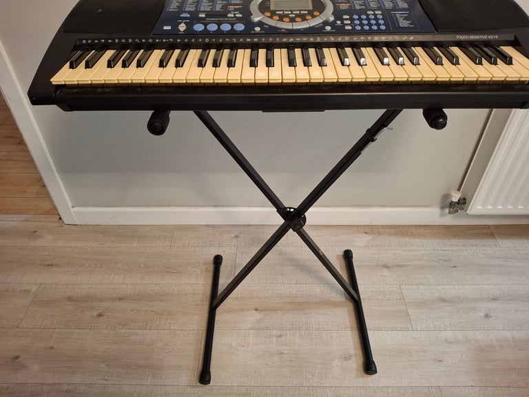 Panasonic SX KC200 electronic keyboard with carrying case and stand