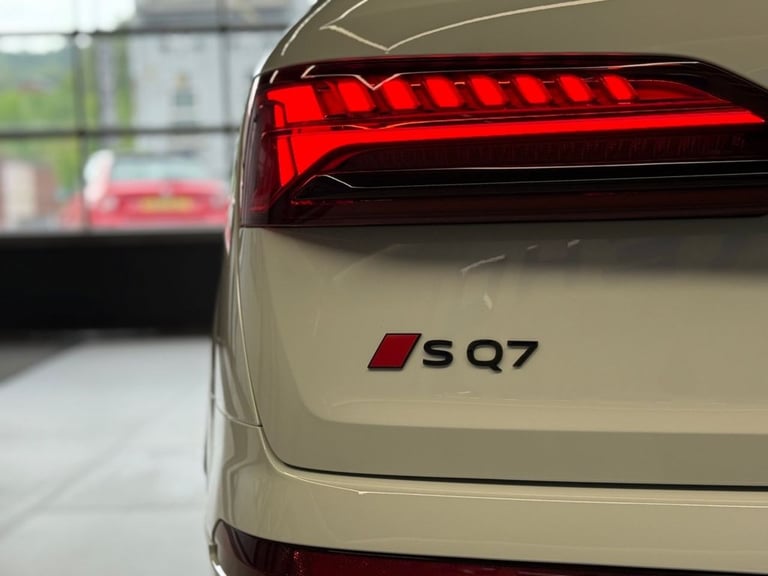 2025 Audi SQ7 4.0 TFSI V8 Black Edition SUV 5dr Petrol Tiptronic quattro Euro 6 (s/s) (50 ESTATE ...