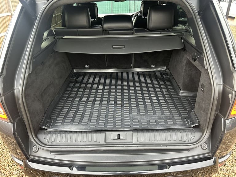 2018 Land Rover Range Rover Sport 3.0 SD V6 Autobiography Dynamic SUV 5dr Diesel Auto 4WD Euro 6 ...