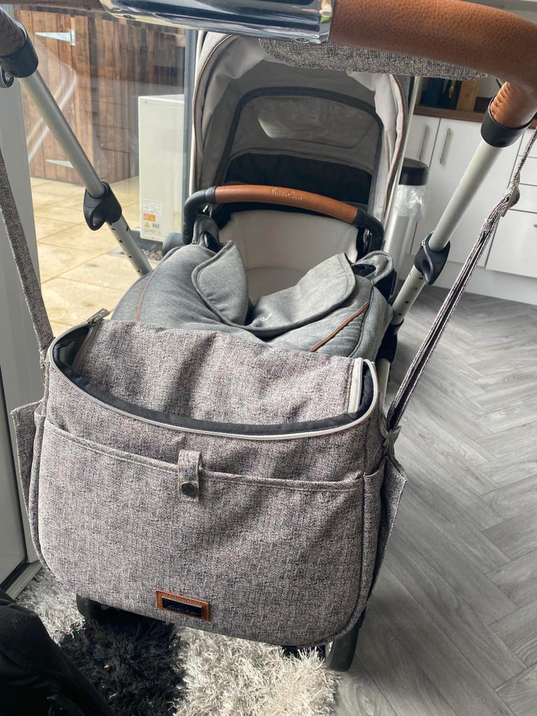 Silver cross travel system 