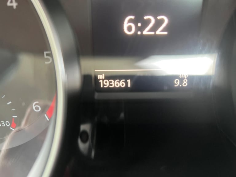 VOLKSWAGEN PASSAT 1.6 TDI BlueMotion Tech SE Business White Auto Diesel 2016