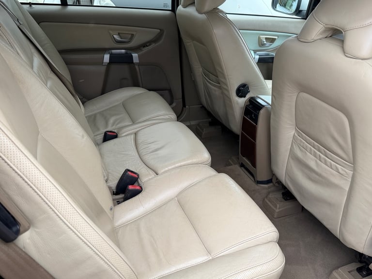 2006 Volvo XC90 2.4 D5 SE Lux 5dr Geartronic ESTATE Diesel Automatic