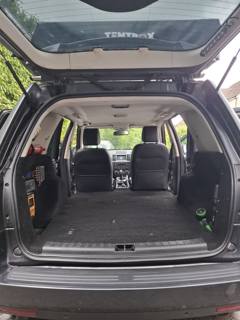 Land Rover, FREELANDER, Estate, 2011, Manual, 2179 (cc), 5 doors