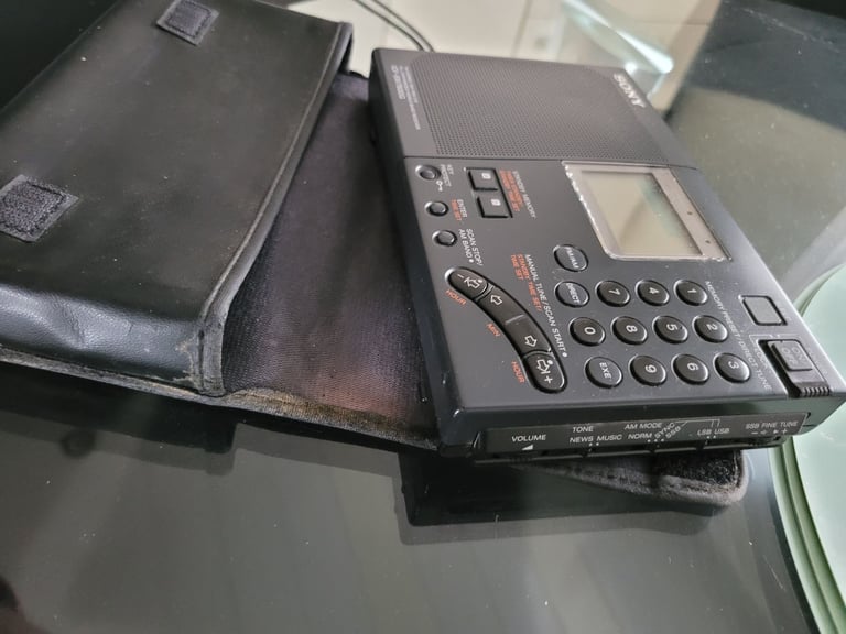 image for SONY WORLD BAND RADIO