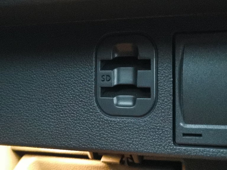 2022 Volkswagen T-Roc 1.5 TSI R-Line 5dr DSG HATCHBACK PETROL Automatic