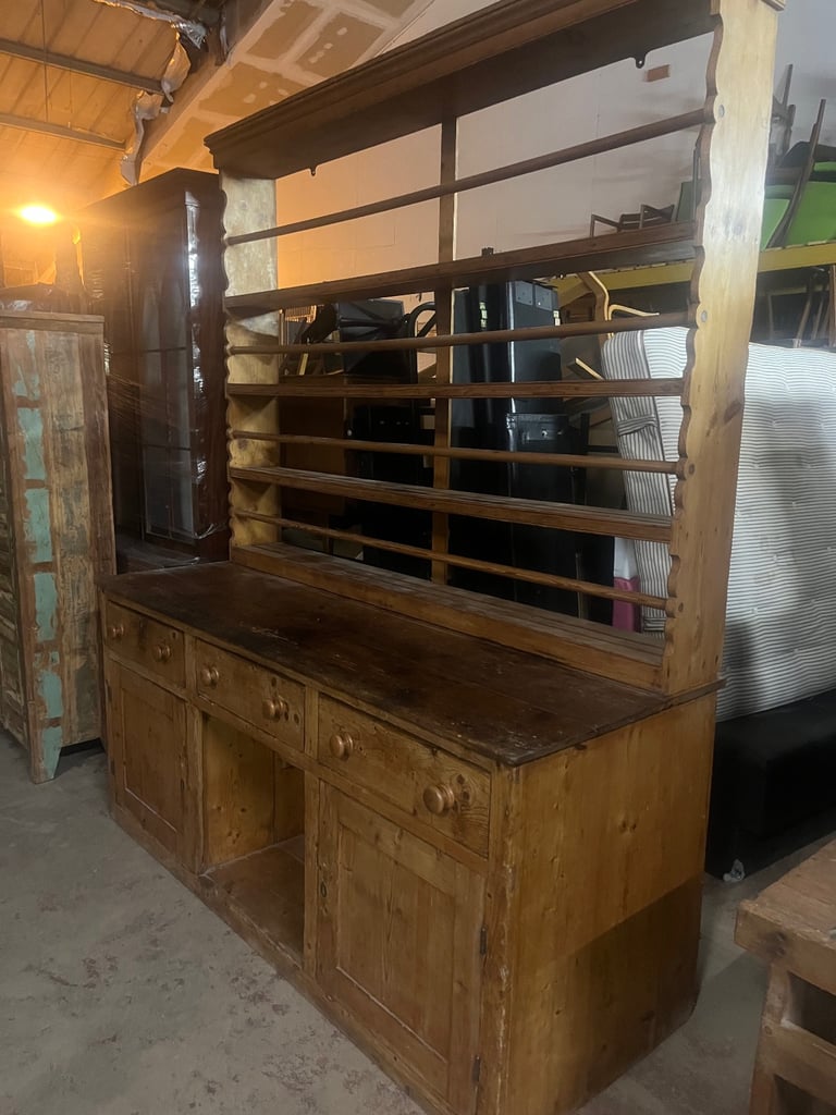 A LARGE GENUINE VICTORIAN DRESSER VERY ORIGINAL PIECE ,COMES WITH ONE KEY ,FREE LOCAL DELIVERY