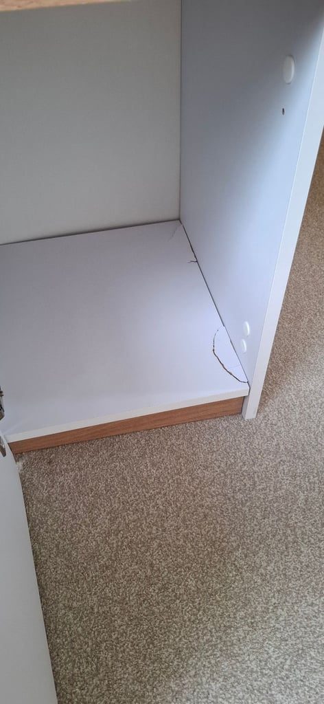 B&Q Lorento L3 Tall Cabinet 