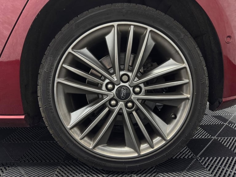 2020 Ford Focus 1.5T EcoBoost Vignale Auto Euro 6 (s/s) 5dr HATCHBACK Petrol Automatic