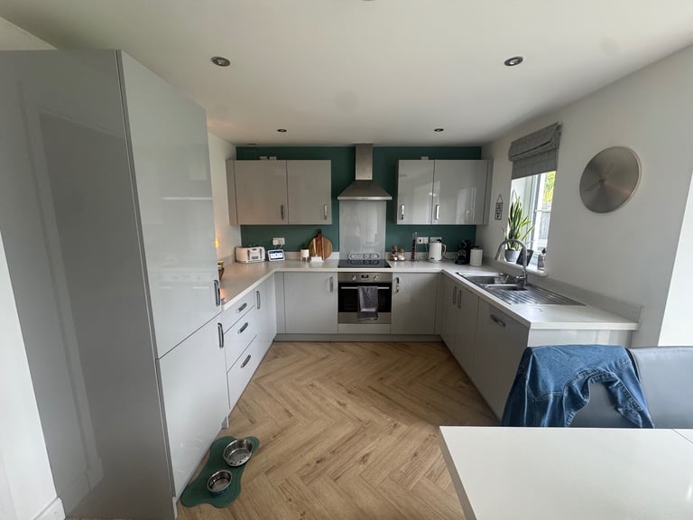 Grey symphony fitted kitchen plus appliances 