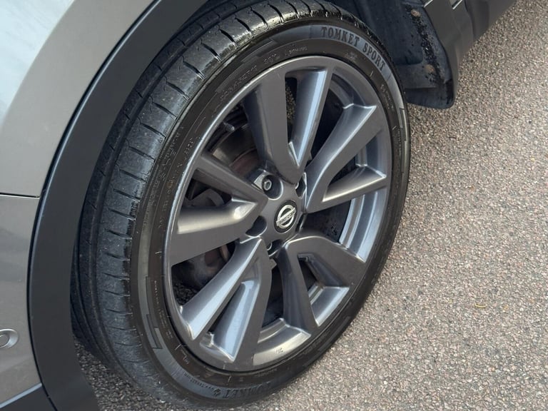 2017 Nissan Qashqai 1.2 DIG-T Tekna 2WD Euro 6 (s/s) 5dr HATCHBACK Petrol Manual