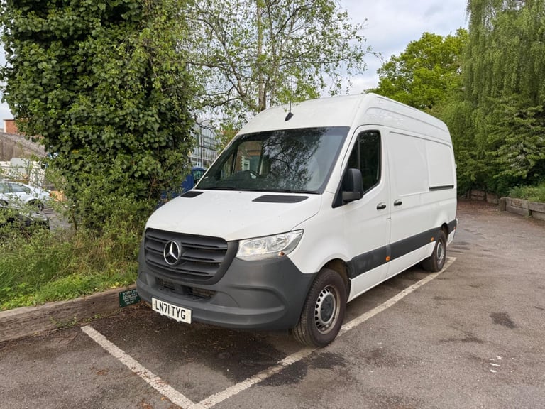 image for 2022 Mercedes-Benz Sprinter 2.0 315 CDI Progressive RWD L2 H2 Euro 6 (s/s) 5dr PANEL VAN Diesel M...
