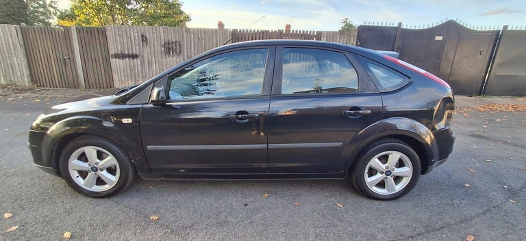 2006 Ford Focus 1.6 Zetec 5dr [Climate Pack] HATCHBACK PETROL Manual