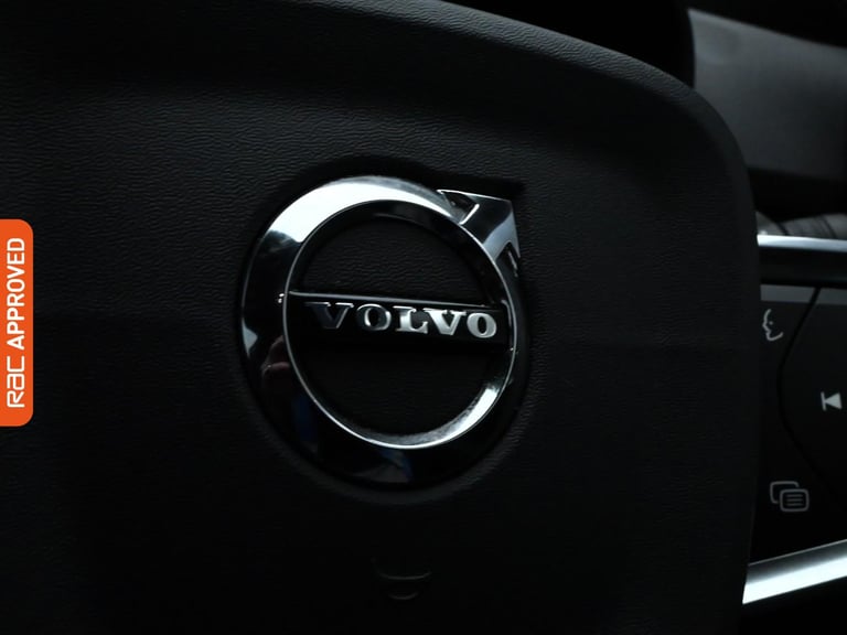 2018 Volvo XC40 2.0 D3 R-Design Pro SUV 5dr Diesel Auto AWD Euro 6 (s/s) (150 ps) SUV DIESEL Auto...